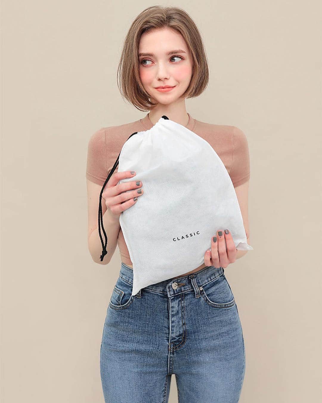 Chuuさんのインスタグラム写真 - (ChuuInstagram)「-5kg classic edition👖 #chuuseoul @chuu_5kgjean」4月9日 8時28分 - chuu_official