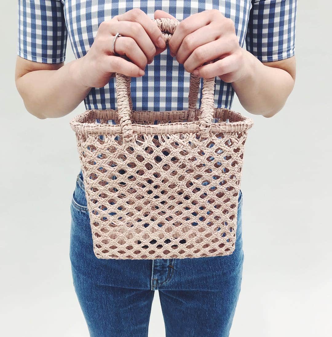 エディットフォールルさんのインスタグラム写真 - (エディットフォールルInstagram)「new basket bag🕊🎶 This is a bespoke items. coming soon...💭 #artesano #editforlulu」4月9日 9時04分 - editforlulu_official