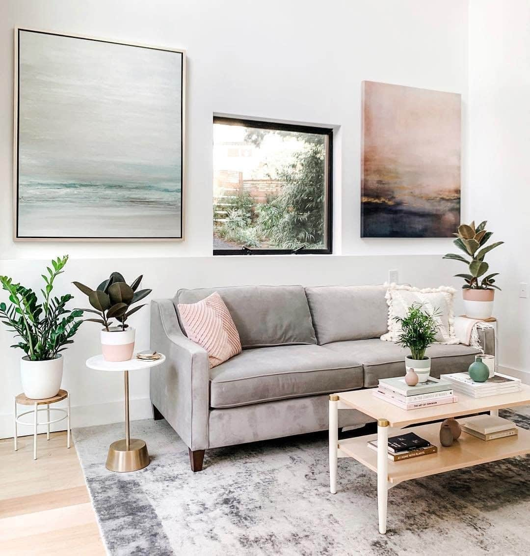 west elmさんのインスタグラム写真 - (west elmInstagram)「When your view is picture perfect. 🖼 😍#gallerywallgoals from @anselandivy  #whataview #gallerywall #picturewindow」4月9日 9時19分 - westelm