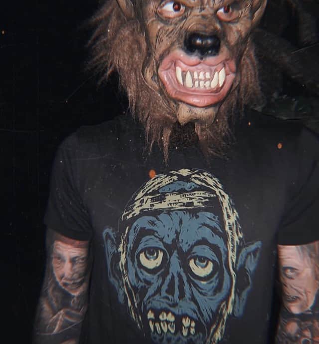 ロブ・ゾンビのインスタグラム：「The Mummy! Groovy ass monster tees designed by me available now at www.localboogeyman.com . Get one before there gonzo! #zomboogey #localboogeyman #themummy #robzombie」