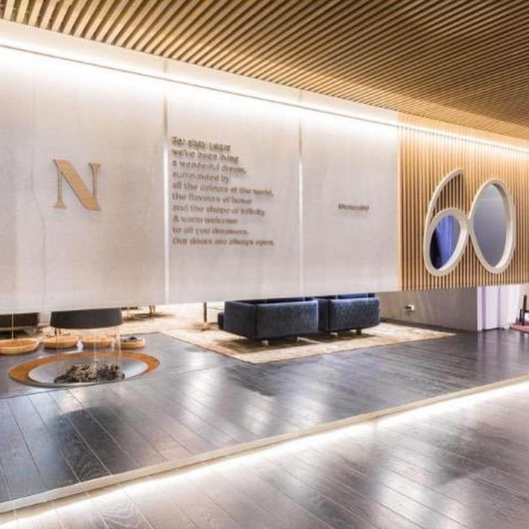 Natuzzi Officialさんのインスタグラム写真 - (Natuzzi OfficialInstagram)「#salonedelmobile2019 is about to begin. Celebrate with us 60 years of design at the Bar60 in the Natuzzi Italia store in the Durini Design District  #mdw #mdw19 #natuzzimadreterra #natuzzi60 #natuzzi #natuzziitalia #milan #design #madeinitaly #salonedelmobile」4月9日 2時38分 - natuzzi