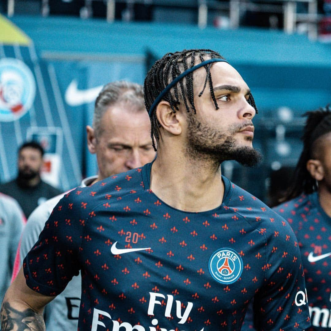 パリ・サンジェルマンFCさんのインスタグラム写真 - (パリ・サンジェルマンFCInstagram)「👀➡️ . 🔥@kurzawa_20 . #ICICESTPARIS #AllezParis #PSGRCSA #PSG #Football #Ligue1 #Kurzawa #ParcdesPrinces」4月9日 2時40分 - psg