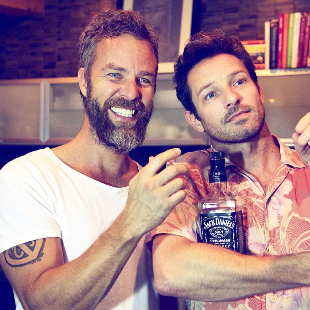 イアン・ボーエンのインスタグラム：「This magic man. This brother, friend, colleague, ally, spirit make and life giver. HAPPY BIRTHDAY to one of the DEAREST people in my world that I’ll know and love until the day I die.  Enjoy every moment buh buh. @jrbourne1111」