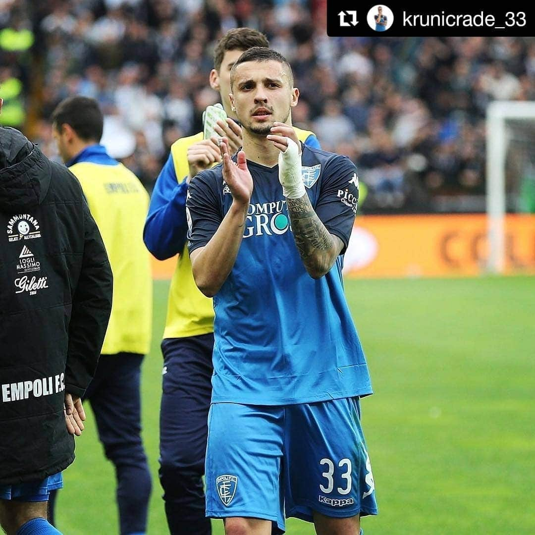 エンポリFCさんのインスタグラム写真 - (エンポリFCInstagram)「#Repost @krunicrade_33 (@get_repost) ・・・ Ci mancano altre 7 finali. Più uniti che mai. 💙」4月9日 2時58分 - empoli_fc_official