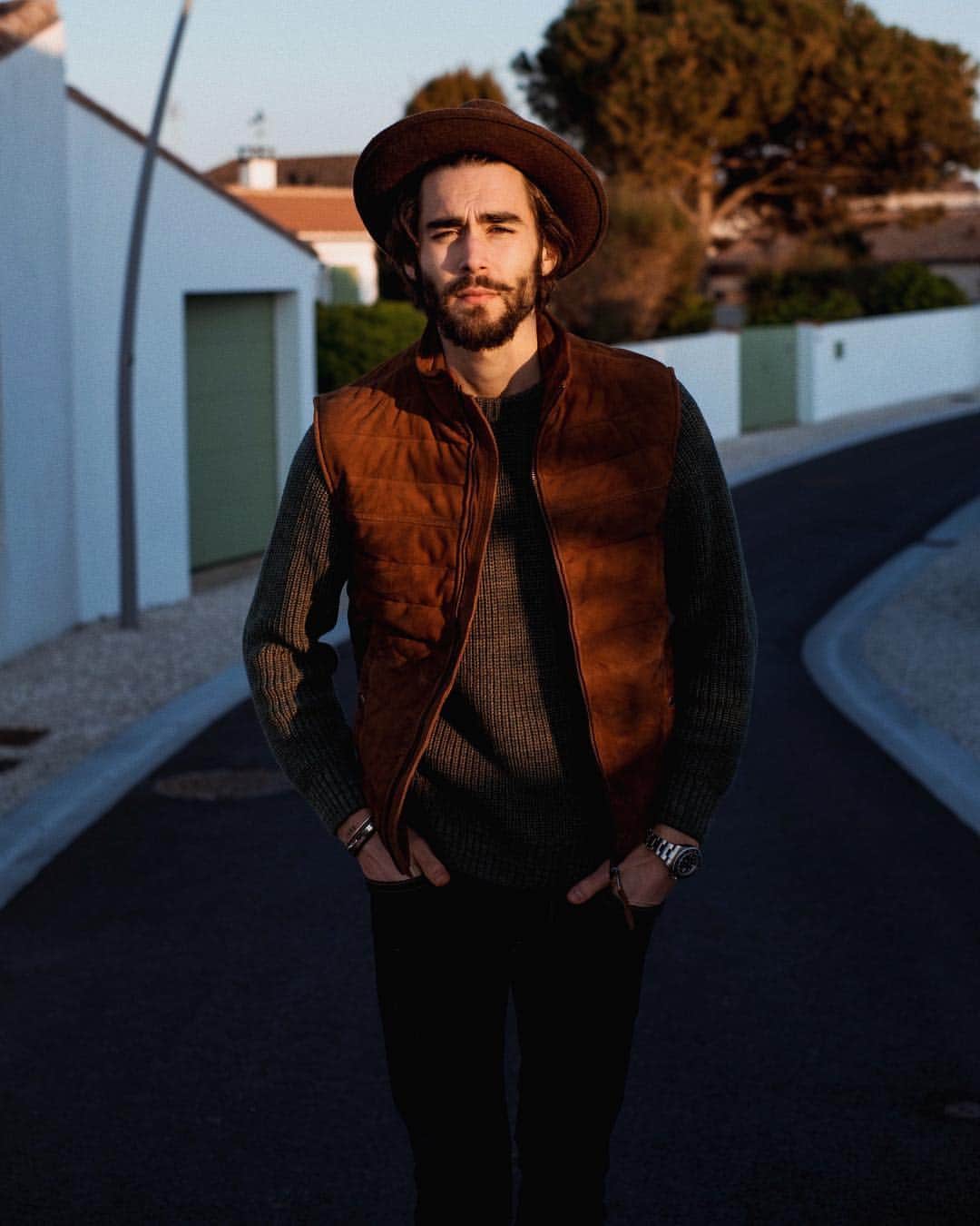 NICOLAS SIMOESのインスタグラム：「Golden hour with simplicity... 📸🔥」