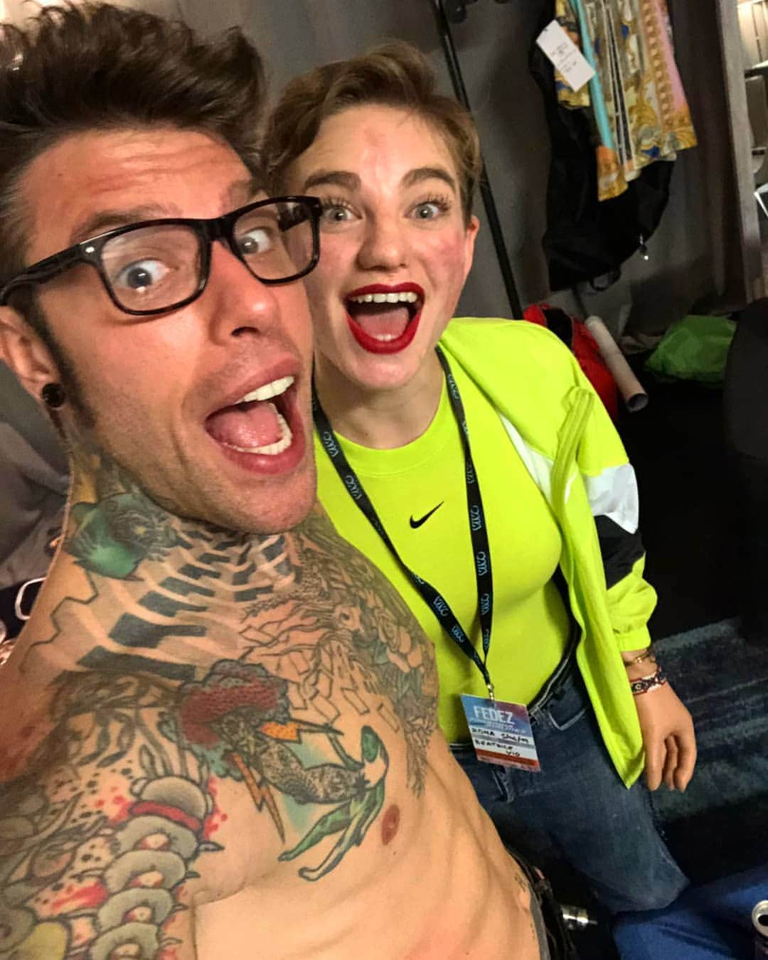 ベアトリーチェ・ヴィオのインスタグラム：「A #Roma sei stato pazzesco 💥 e spaccherai anche stasera a #Milano 🤙🏻💫 In bocca al lupo @fedez ✌🏻」