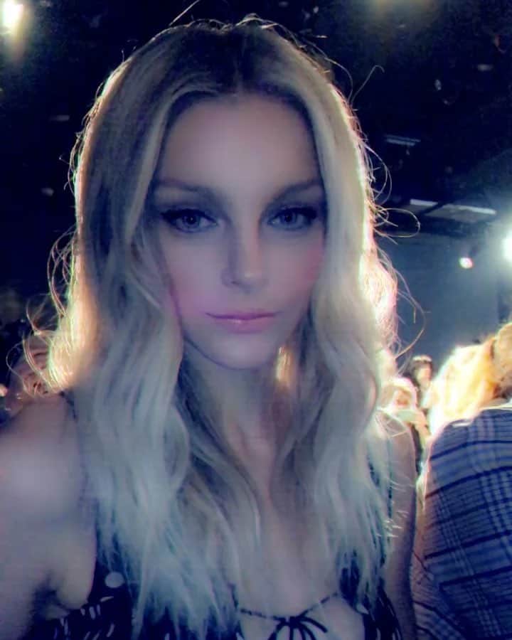 ジェシカ・スタムのインスタグラム：「Earth Angel by @patmcgrathreal 💫」