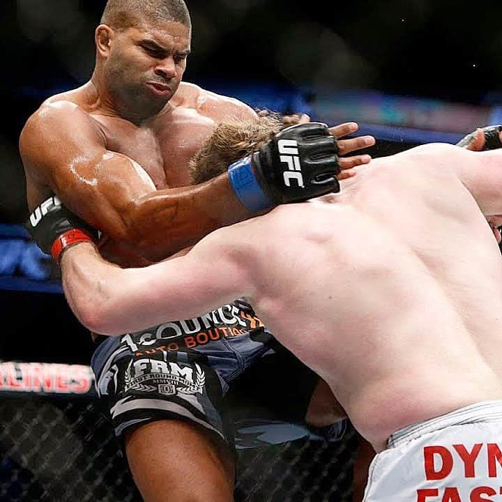 アリスター・オーフレイムさんのインスタグラム写真 - (アリスター・オーフレイムInstagram)「BINK」4月9日 4時41分 - alistairovereem