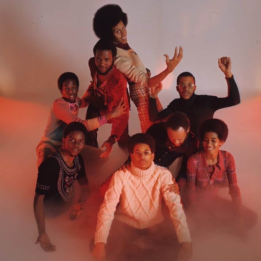 アース・ウィンド・アンド・ファイアーさんのインスタグラム写真 - (アース・ウィンド・アンド・ファイアーInstagram)「Caption this #earthwindandfire」4月9日 5時29分 - earthwindandfire