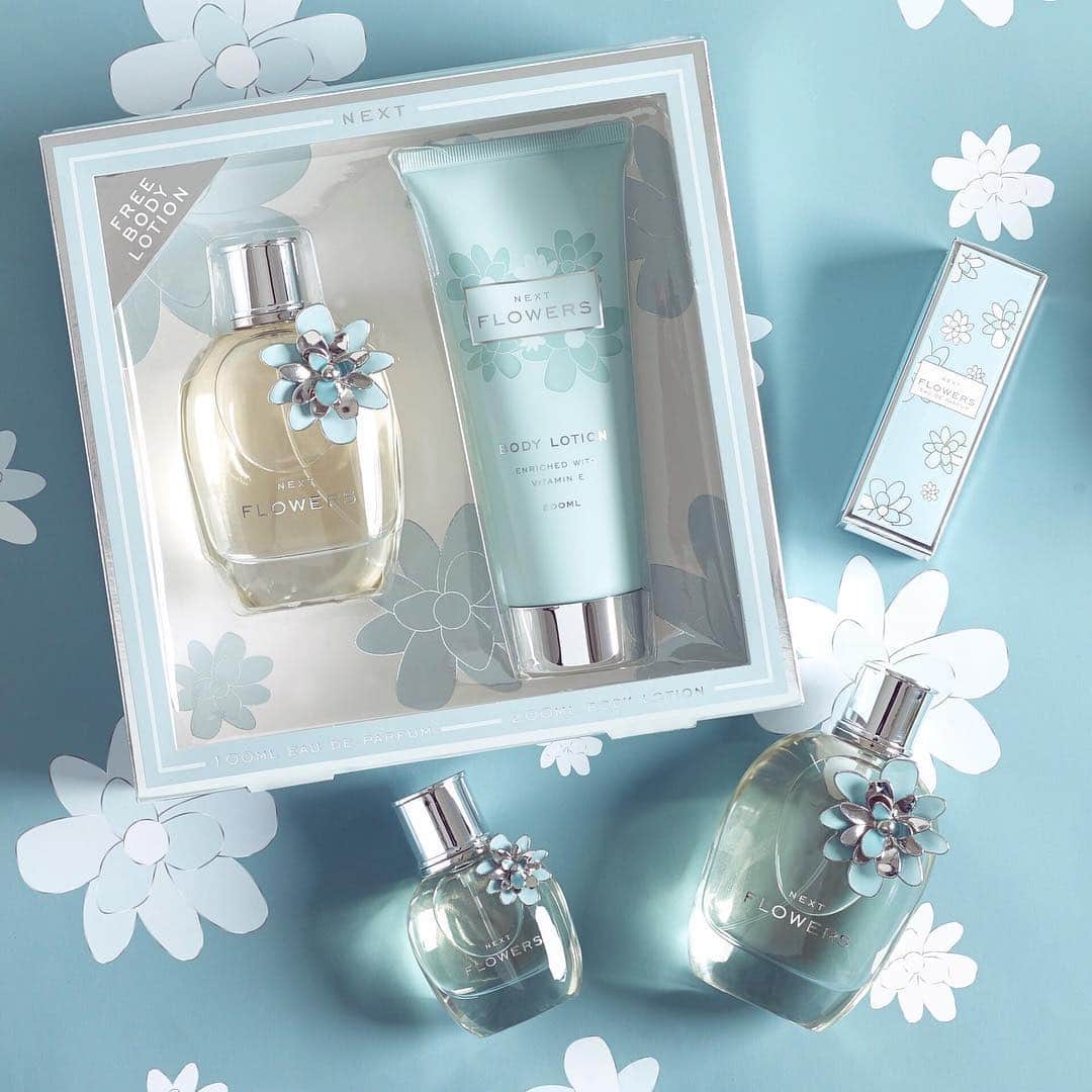 Nextさんのインスタグラム写真 - (NextInstagram)「Uplifting and feel-good, our Flowers fragrance is a contemporary fusion of white blooms, sheer musks and precious woods 💐 Freshen up your fragrance collection: tap the image to shop. 🔍 Gift set: 635428 Perfume: 615090, 623409 & 635210. #flowers #fragrance #fresh #perfume #gifts #nextbeauty #beauty #spring #blooms #gifting」4月9日 5時51分 - nextofficial