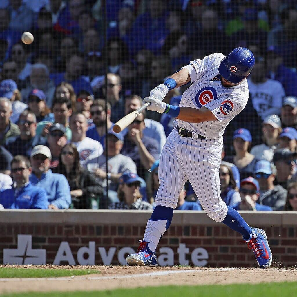 シカゴ・カブスさんのインスタグラム写真 - (シカゴ・カブスInstagram)「First 2019 home run at #WrigleyField! 🙌 #EverybodyIn」4月9日 6時14分 - cubs