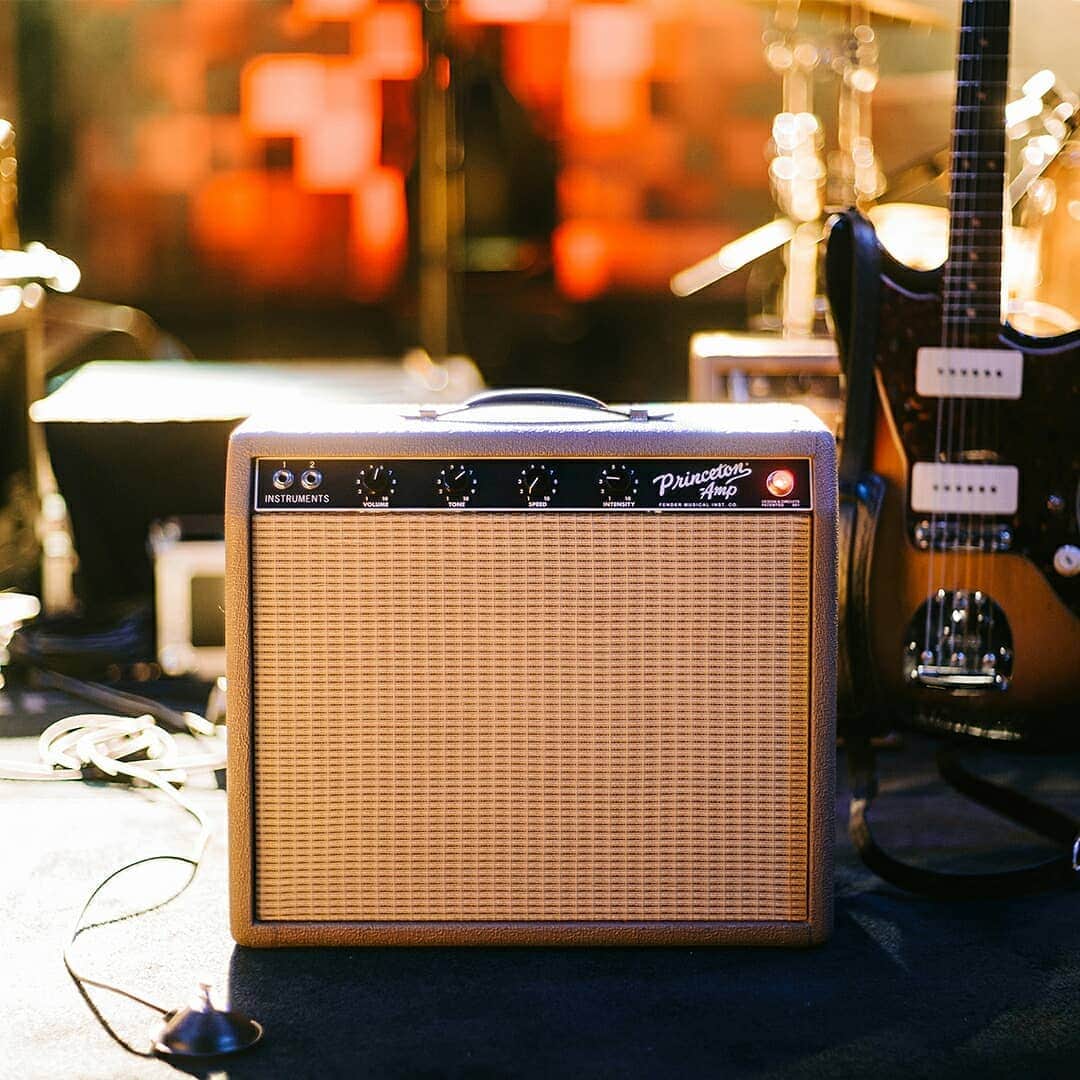 Fender Guitarさんのインスタグラム写真 - (Fender GuitarInstagram)「🔊 Swipe right to hear a few ways you can play the new '62 Princeton @ChrisStapleton Edition amp. Click the link in bio to watch Fender's Shane Nicholas walk through its exciting new features.」4月9日 6時22分 - fender