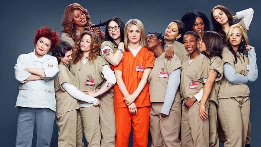 E! Onlineさんのインスタグラム写真 - (E! OnlineInstagram)「Okay #Friends, let's do this: You're trapped on an island and can only watch ONE of these TV shows. Choose wisely. (📷: NBC, WB, the CW, Netflix, ABC, Getty Images)」4月9日 6時44分 - enews