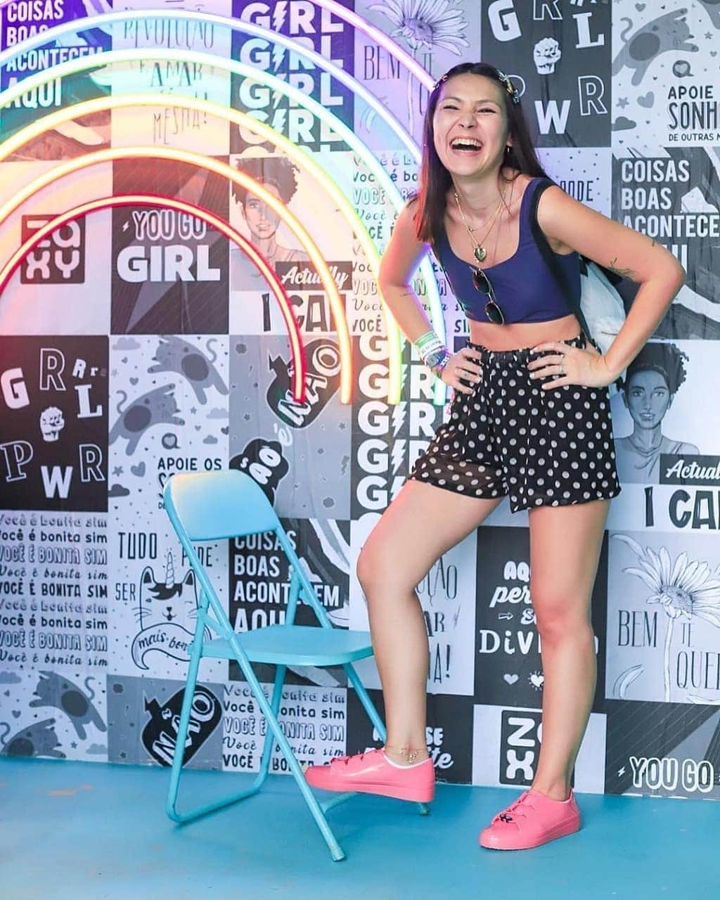 ザクシーさんのインスタグラム写真 - (ザクシーInstagram)「Ela tá felizona, ela 😍 Essa musa do @sublinhando brilhou na nossa lojinha lá no festival com esse sorriso contagiante. A Patricia curtiu o terceiro dia do evento com a #ZaxyChange nos pés. Gostaram? Nós amamos! Toque na foto e compre a sua cor favorita」4月9日 6時50分 - zaxyoficial