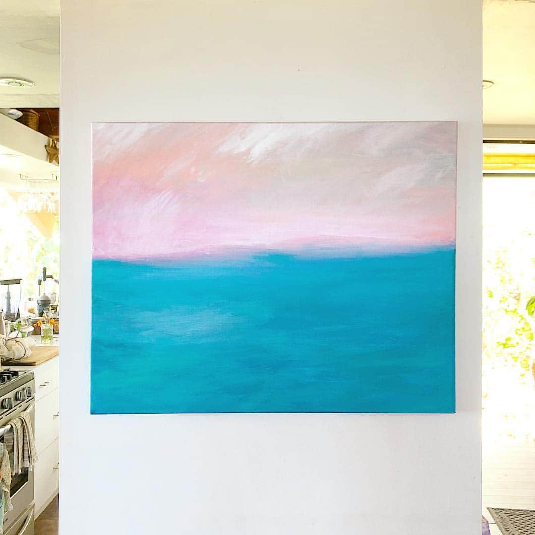 のインスタグラム：「Painting of Ocean and Sky  海と空の絵。  #surf #ocean #island #beach #art #artwork #contemporaryart #seascape #canvas #artstudio #light #life #live #miyakoyamazaki #山崎美弥子 #絵画」