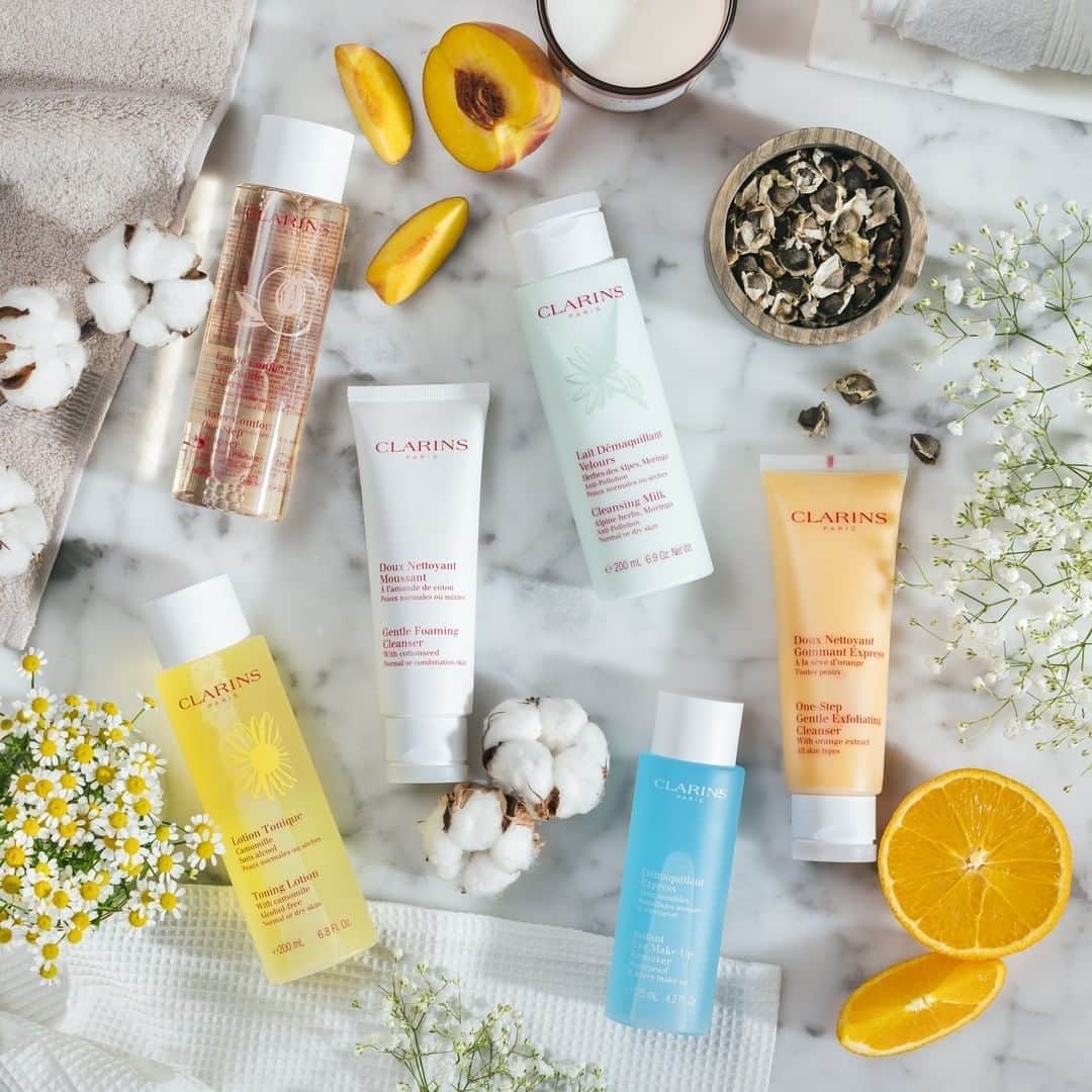 CLARINSさんのインスタグラム写真 - (CLARINSInstagram)「Cleansers for every occasion, skin type, and texture 💦 How do you keep your skin feeling fresh and flawless? 📷: @clarinsuk #ClarinsSkincare #Skincare」4月9日 8時15分 - clarinsusa