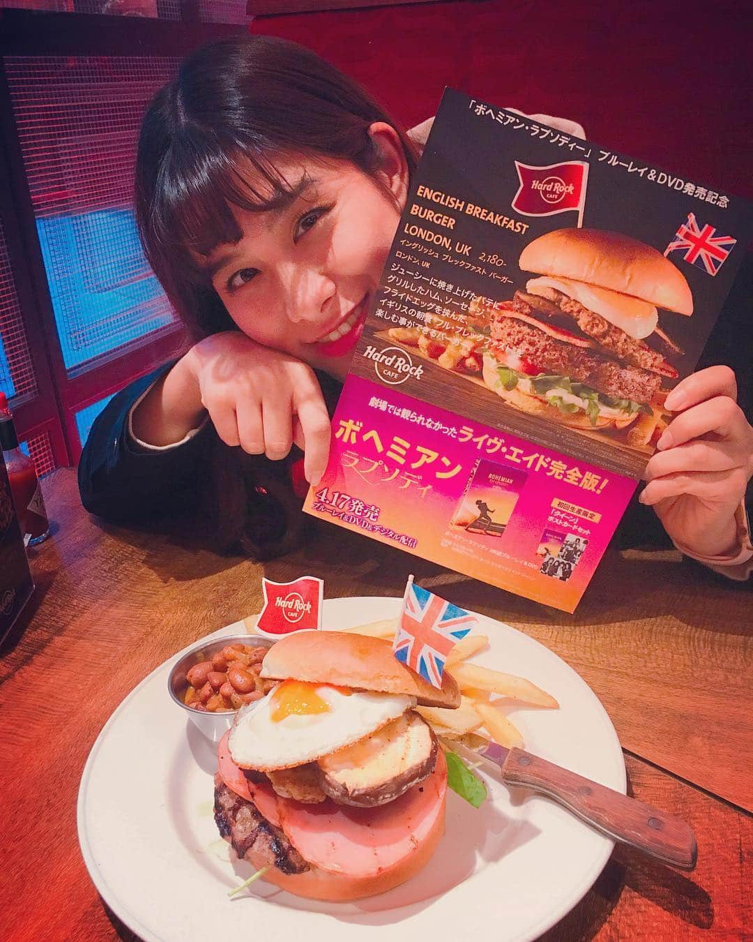 高樹リサさんのインスタグラム写真 - (高樹リサInstagram)「エーーーーーーーーオ‼️✨ 🍔🍔🍔🍔🍔🍔🍔🍔 #QUEEN #bohemianrhapsody  #hardrockcafe」4月9日 19時07分 - lisalisa_takagi