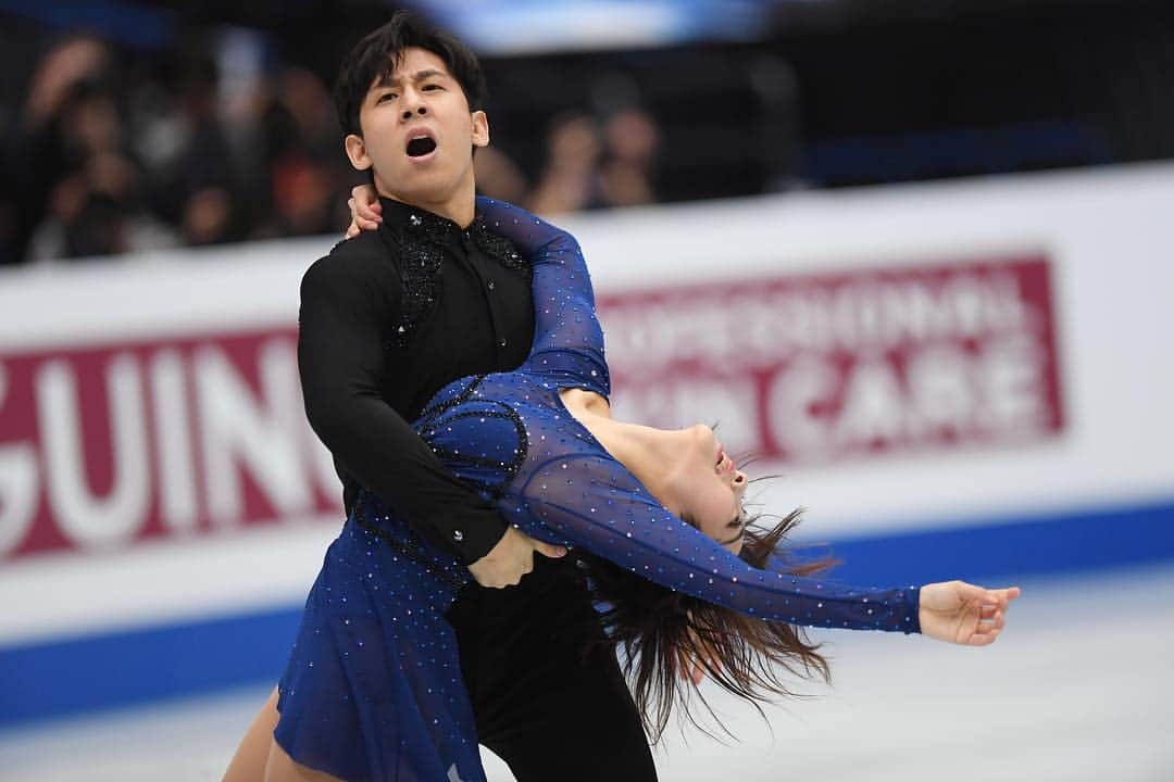 ISUグランプリシリーズさんのインスタグラム写真 - (ISUグランプリシリーズInstagram)「☝️ The Comeback Kids  Check out our story on the Pairs World Champions on ISU.org. #LinkInBio #FigureSkating」4月9日 19時09分 - isufigureskating_x