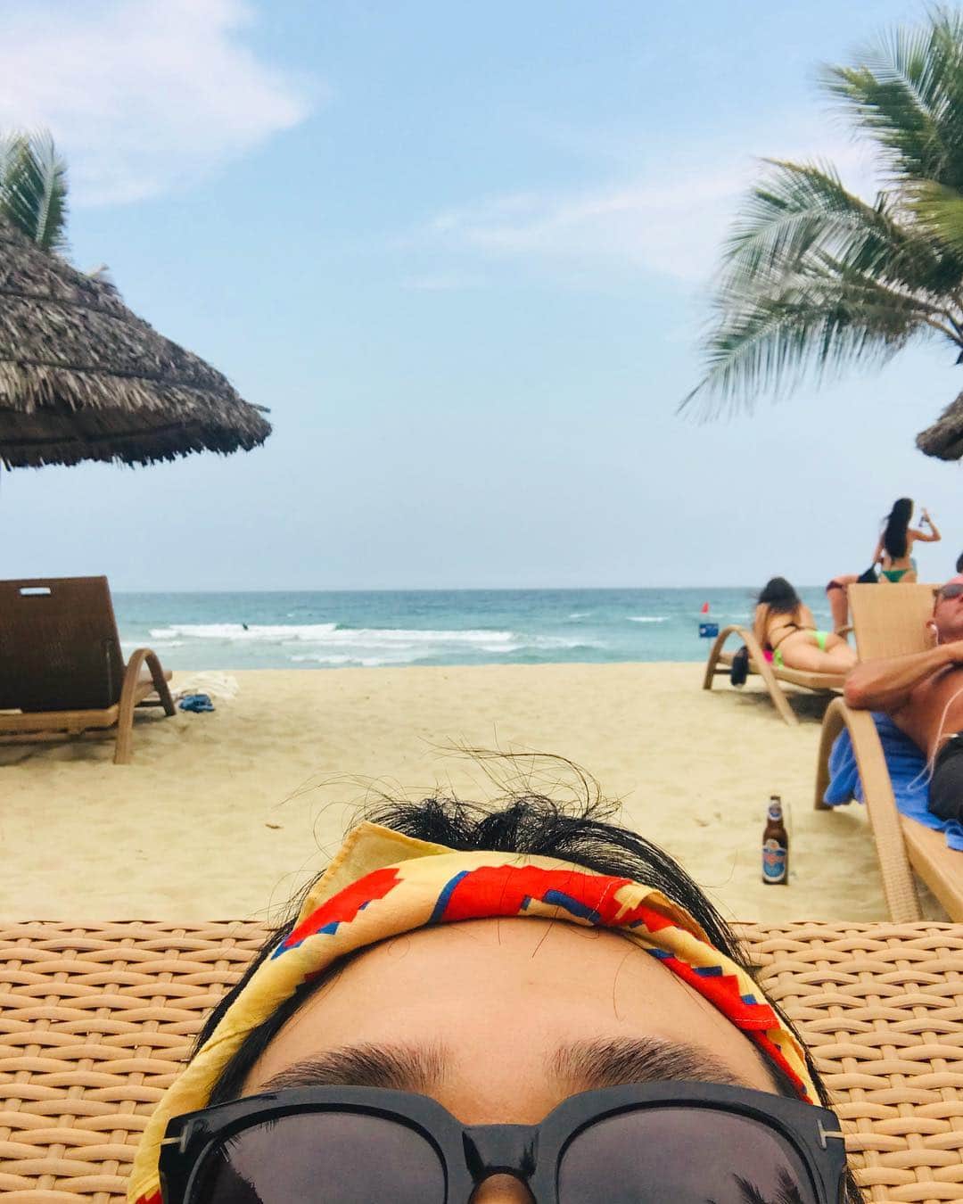 イ・キョンのインスタグラム：「Tôi cô đơn. 🤣🤣 #이켠」