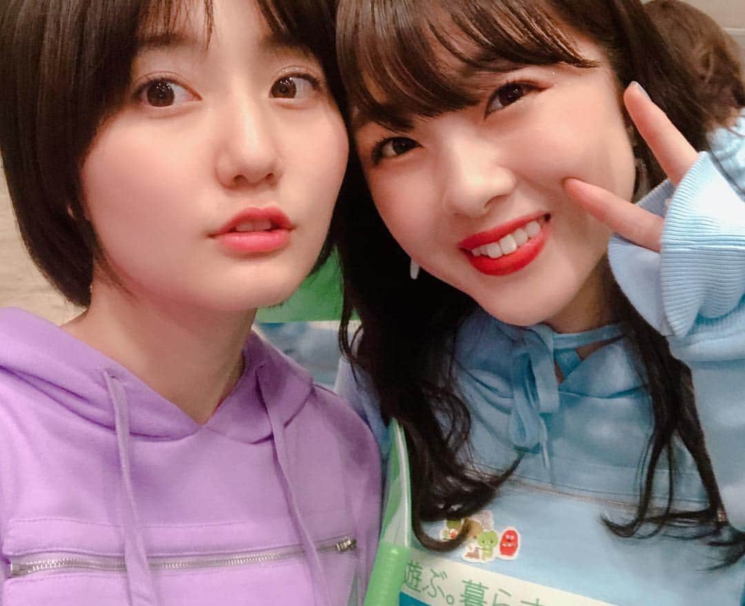 新井愛瞳さんのインスタグラム写真 - (新井愛瞳Instagram)「﻿ 続いてアンジュルム﻿ たけ 竹内朱莉ちゃん﻿ かななん 中西香菜ちゃん﻿ かみこ 上國料萌衣ちゃん﻿ ふなっき 船木結ちゃん(カントリー・ガールズ )﻿ ﻿ 全員が全員賑やかで、﻿ 個性豊かでとっても好きなグループ。﻿ また一緒にライブしたいな。﻿ アンジュルムック欲しいのですが！！！ ﻿ #アンジュルム  #angerme  #アンジュルムック  #アプガ」4月9日 18時06分 - arai_manami_official