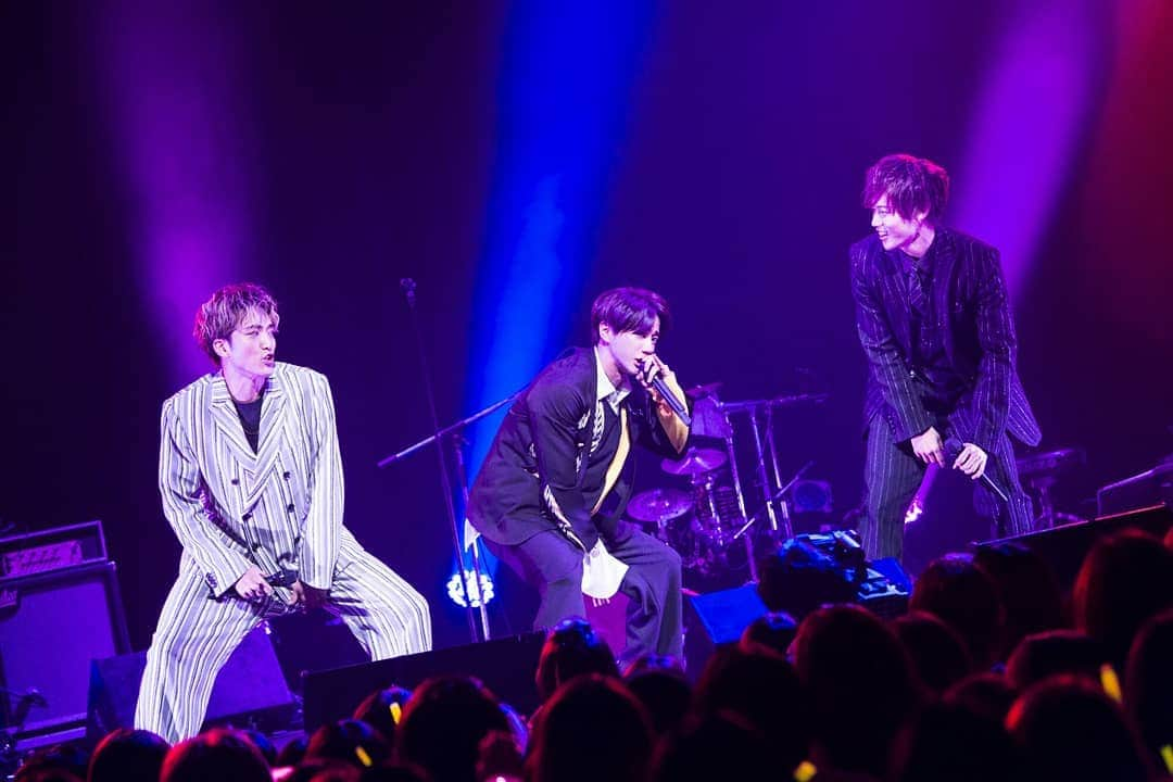 ジュンさんのインスタグラム写真 - (ジュンInstagram)「•190408 | JUN st Event 2019~Phenomenal World~at SHIBUYA TSUTAYA O-EAST . ×Follow @JunUKISS for more . | #jun #junyoung #leejunyoung #kevin #kevinwoo #kiseop #elikim  #shinsoohyun #hoon #ukiss #unb #iraniankissme #Kpop #kpopboys  #maknae #Kdrama #준 #유키스 #UNB #유앤비 | @ukiss_jun97」4月9日 18時21分 - junukiss