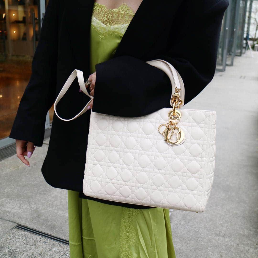 Vintage Brand Boutique AMOREのインスタグラム