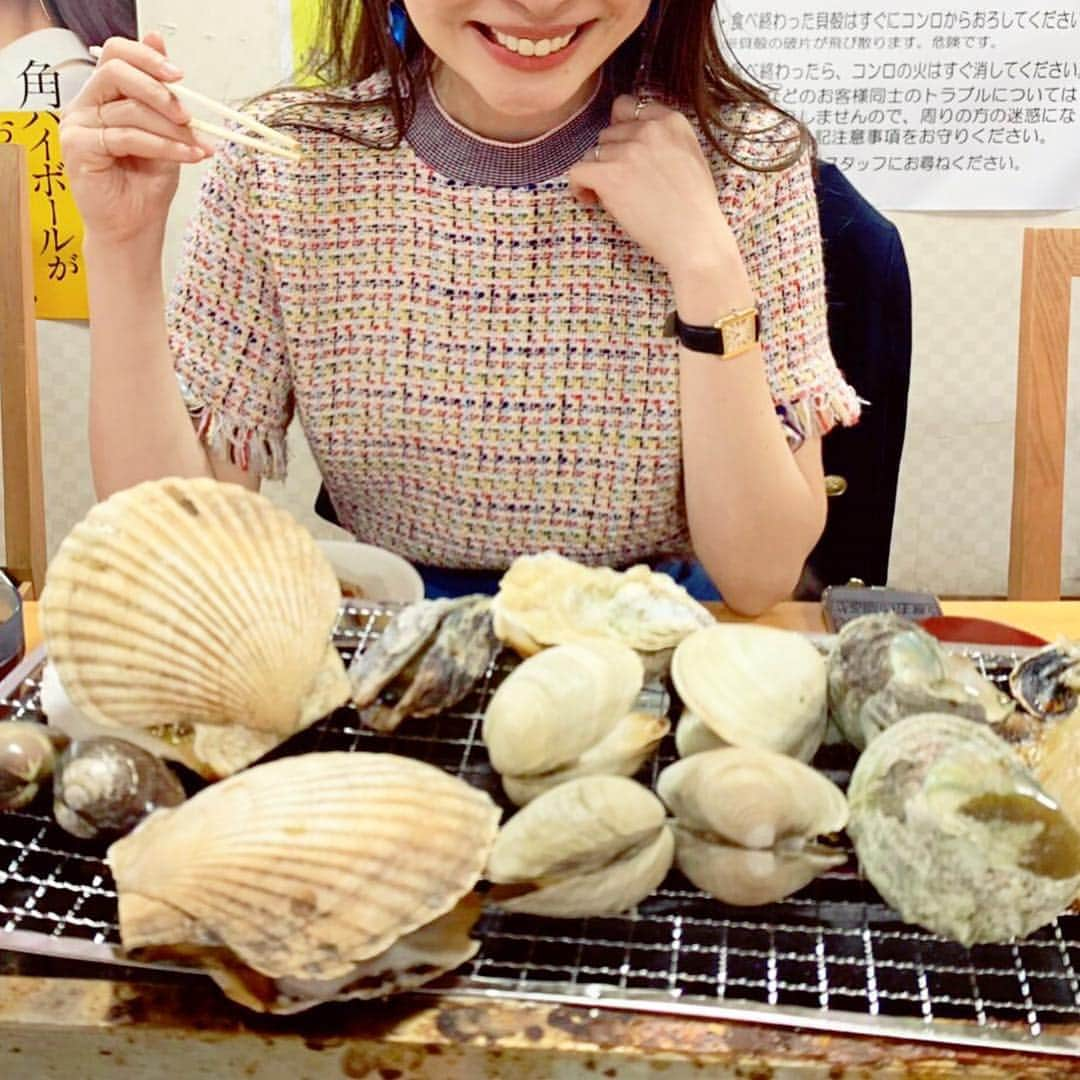 磯部奈央さんのインスタグラム写真 - (磯部奈央Instagram)「食べまくりの週末❤︎ . 先週末に行った館山では、ひたすら食べてました🐷体感体重、プラス5キロ。 . 「木村ピーナッツ」のピーナッツソフトと「さすけ」のアジフライは美味しすぎて館山行ったら必ず行きたい場所❣️おすすめ〜❤︎ . . . #仲間 #友達 #家族 #仲良し #館山 #千葉 #旅行 #サプライズ #サプライズ大成功 #大成功 #バースデーサプライズ #birthdaysurprise #birthday #birthdaytrip #グルメ #館山グルメ #満腹」4月9日 18時26分 - nao_isobe729