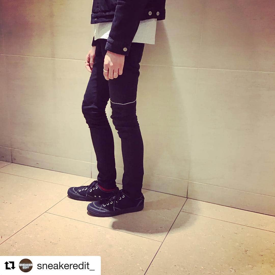 アールエフダブリューさんのインスタグラム写真 - (アールエフダブリューInstagram)「#Repost @sneakeredit_ with @get_repost ・・・ #rfw POP-UP SHOP 本日最終日‼️ ---------- モノトーンコーディネートにバッチリ決まるスニーカーです👟👌✨ ---------- こちらのスニーカーは本日までのお取り扱いとなりますので是非お立ち寄りくださいませ💨💨 @rfwtokyo ---------- #sneakeredit #スニーカーエディット#阪急うめだ本店 #スニーカー好きな人と繋がりたい #スニーカー女子 #スニーカー #あしもと倶楽部 #sneakerhead #阪急 #sneakers #mm6maisonmargiela #bensimon #amb #rfw #marcjacobs #msgm #miharayasuhiro #myneself #pierrehardy #melissa #atlanticstars #kenzo #エミリオプッチ #veja #nonameshoes #goldengoosedeluxebrand #karhu」4月9日 18時51分 - rfwtokyo