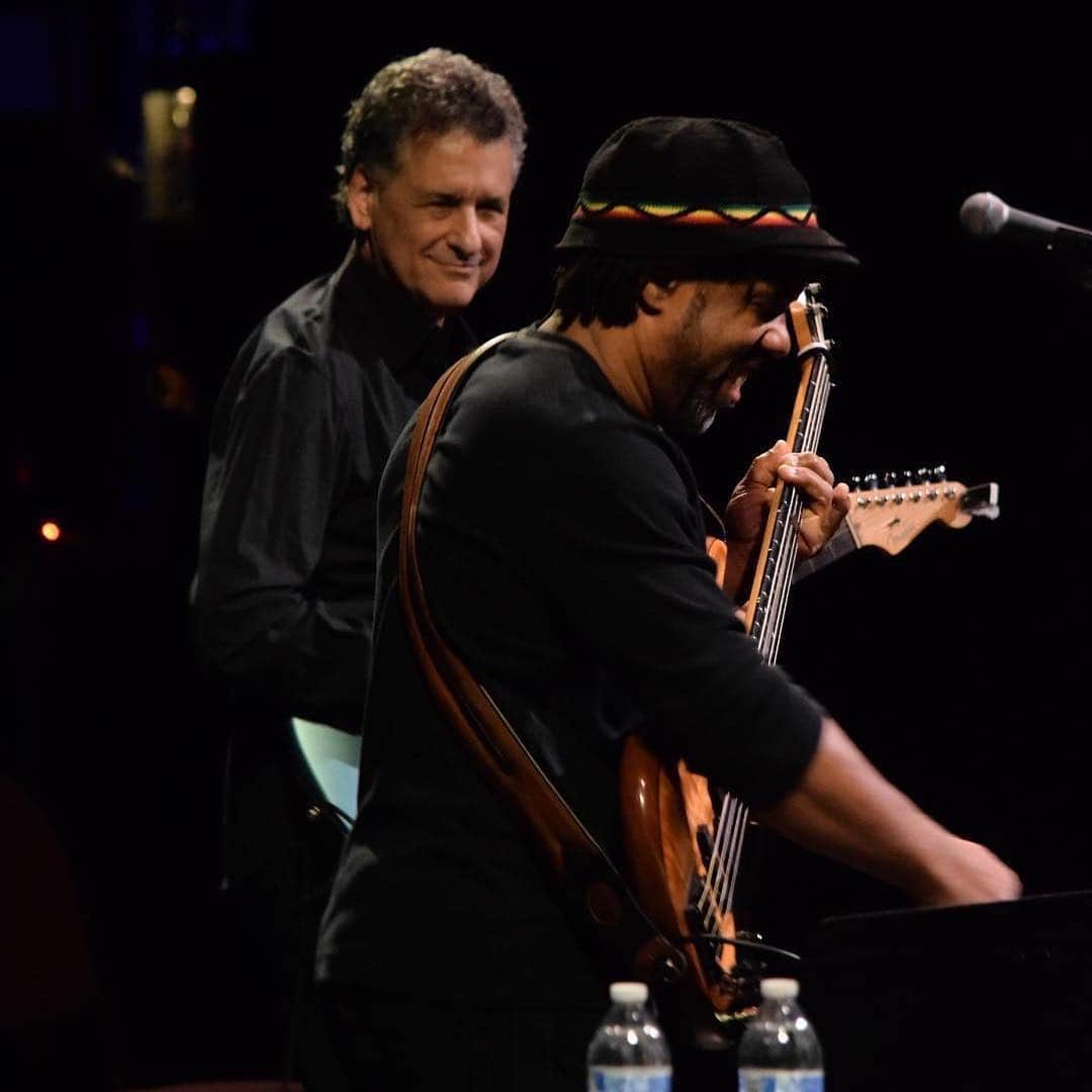 ヴィクター・ウッテンのインスタグラム：「Happy to share the stage with my good friend Daniel Levitin」