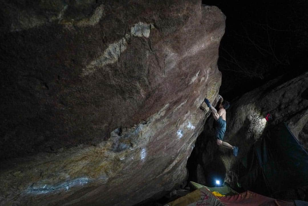 小山田大さんのインスタグラム写真 - (小山田大Instagram)「Finally sent projects yesterday!! Yesterday was good from the morning. Honestly, I thought it would take more time, so I was surprised to climb. I think that the condition of the rock and the condition of the body matched well.  Probably it’s V14/15. I am really happy because it was the main goal of this trip. And I'm happy to move on to the next project. I will continue to do my best.」4月9日 11時09分 - dai_koyamada