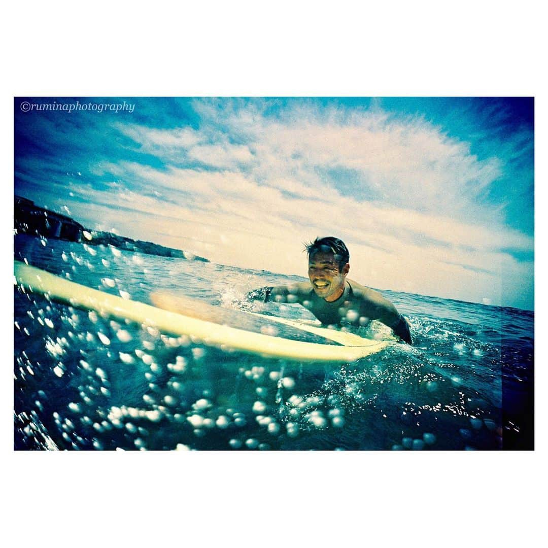 佐藤ルミナさんのインスタグラム写真 - (佐藤ルミナInstagram)「Paddling in the cherry blossoms 🌸🏄‍♂️ #cherryblossom #filmphotography #lomography #filmisnotdead #ruminaphotography」4月9日 11時29分 - ruminasato