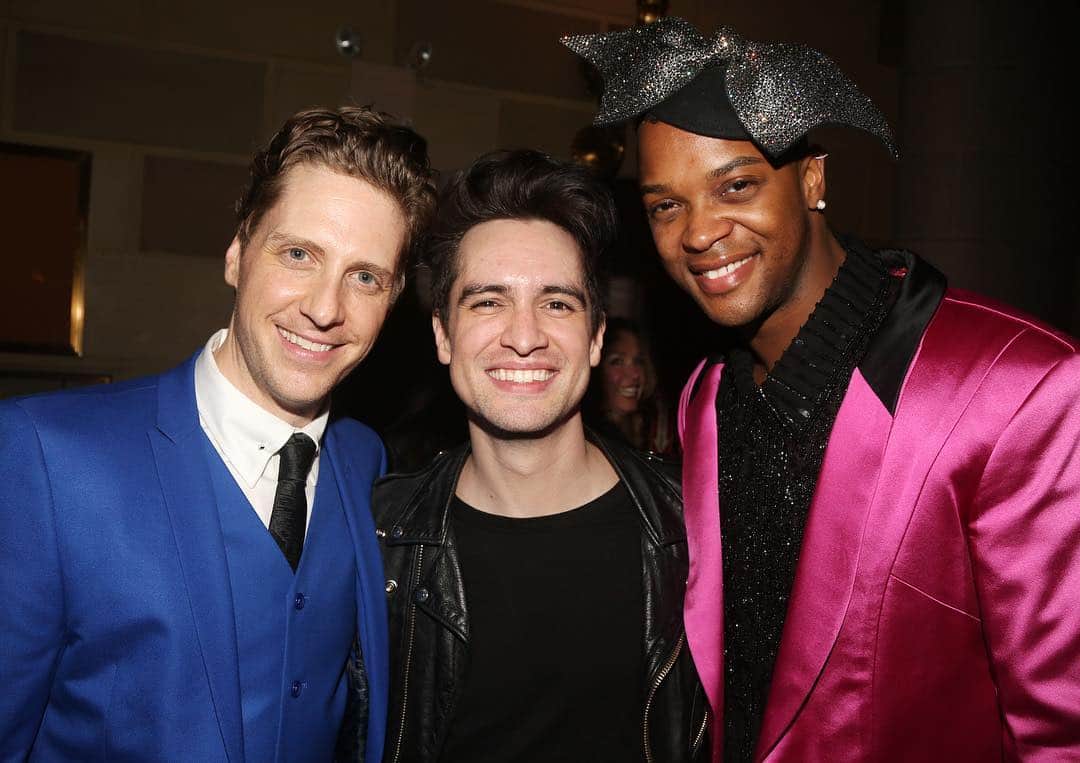 Panic! At The Discoさんのインスタグラム写真 - (Panic! At The DiscoInstagram)「Thank you Kinky Boots! 📸- @bruglikas for @gettyentertainment」4月9日 11時26分 - panicatthedisco