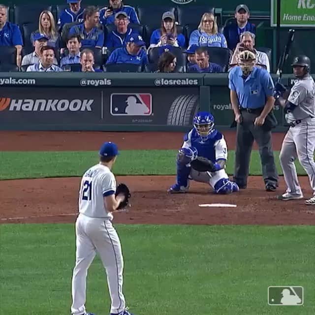 ホセ・レイエスのインスタグラム：「2 HR en el mismo inning 😍😍🔥🔥🔥 @encadwin 🕺🏻🕺🏻🕺🏻 viene entrevista 🍿🥤」