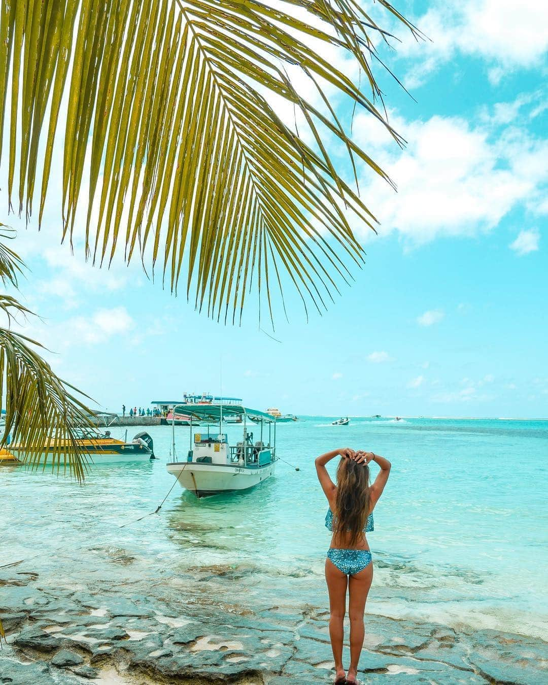 羽石杏奈さんのインスタグラム写真 - (羽石杏奈Instagram)「Never get enough of traveling🦋 .  Photo in #saipan #managaha #managahaisland #beach #swimsuit #island #islander #palmtree #boat #bluesky #beachgirl #サイパン #マニャガハ島」4月9日 12時59分 - hawaiianna913