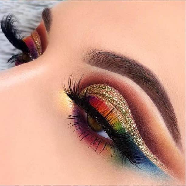 Makeup Addiction Cosmeticsさんのインスタグラム写真 - (Makeup Addiction CosmeticsInstagram)「⁣ NEUTRAL MEETS COLORFUL GLAM🖤🌈 by @bydanielleathena⁣ Would you recreate this?⁣ #makeupaddictioncosmetics #shimycatsmua #hypnaughtymakeup #makeupdolls #brian_champagne ⁣」4月9日 13時10分 - makeupaddictioncosmetics