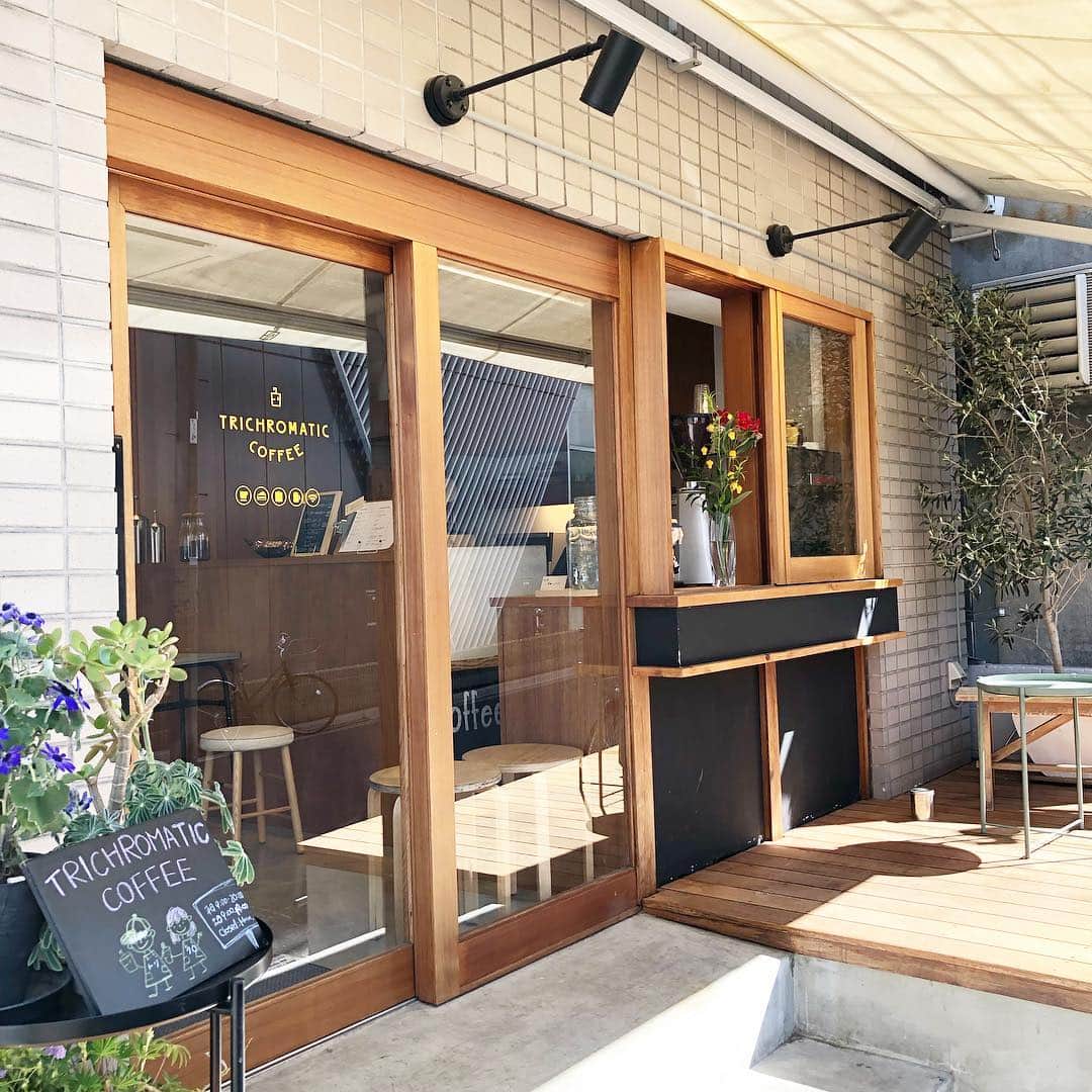 TRICHROMATIC COFFEEのグルメインスタ