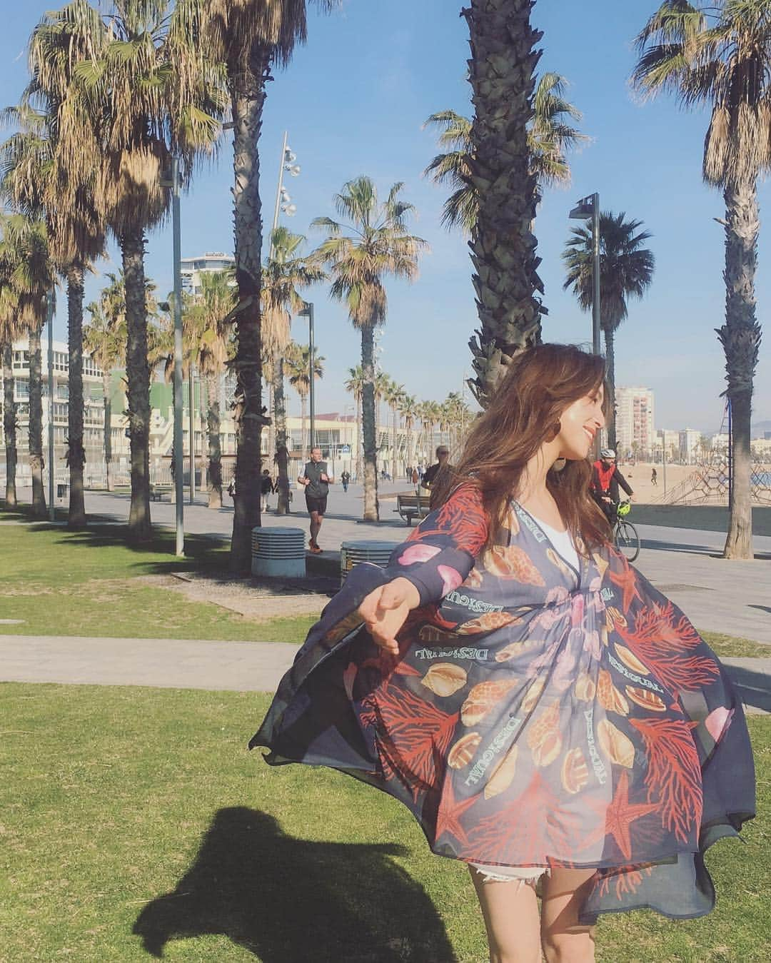 中村アンさんのインスタグラム写真 - (中村アンInstagram)「Barcelona💃 詳しくは発売中の @inrededitor に訪れたスポットが掲載されてます。ぜひ🇪🇸」4月9日 13時31分 - cocoannne