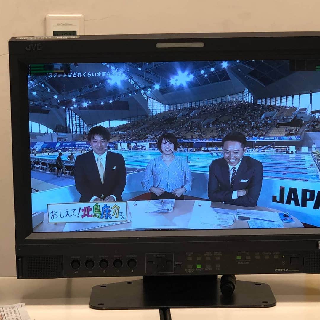 星奈津美さんのインスタグラム写真 - (星奈津美Instagram)「先日の日本選手権5日目には、NHKの生放送に康介さんとゲスト出演させて頂きました✨久しぶりの生放送、、すごく緊張してたけど、康介さんの隣でとても心強くて、たくさん助けてもらいながら本番中は楽しめました😊🎵(モニター写真の楽しそうな様子はリハーサル時) スタイリストのさよさんともまたご一緒できました👗💕 #nhk #japanswim2019  #北島康介 さん ありがとうございましたm(__)m」4月9日 13時24分 - ntm_hoshi