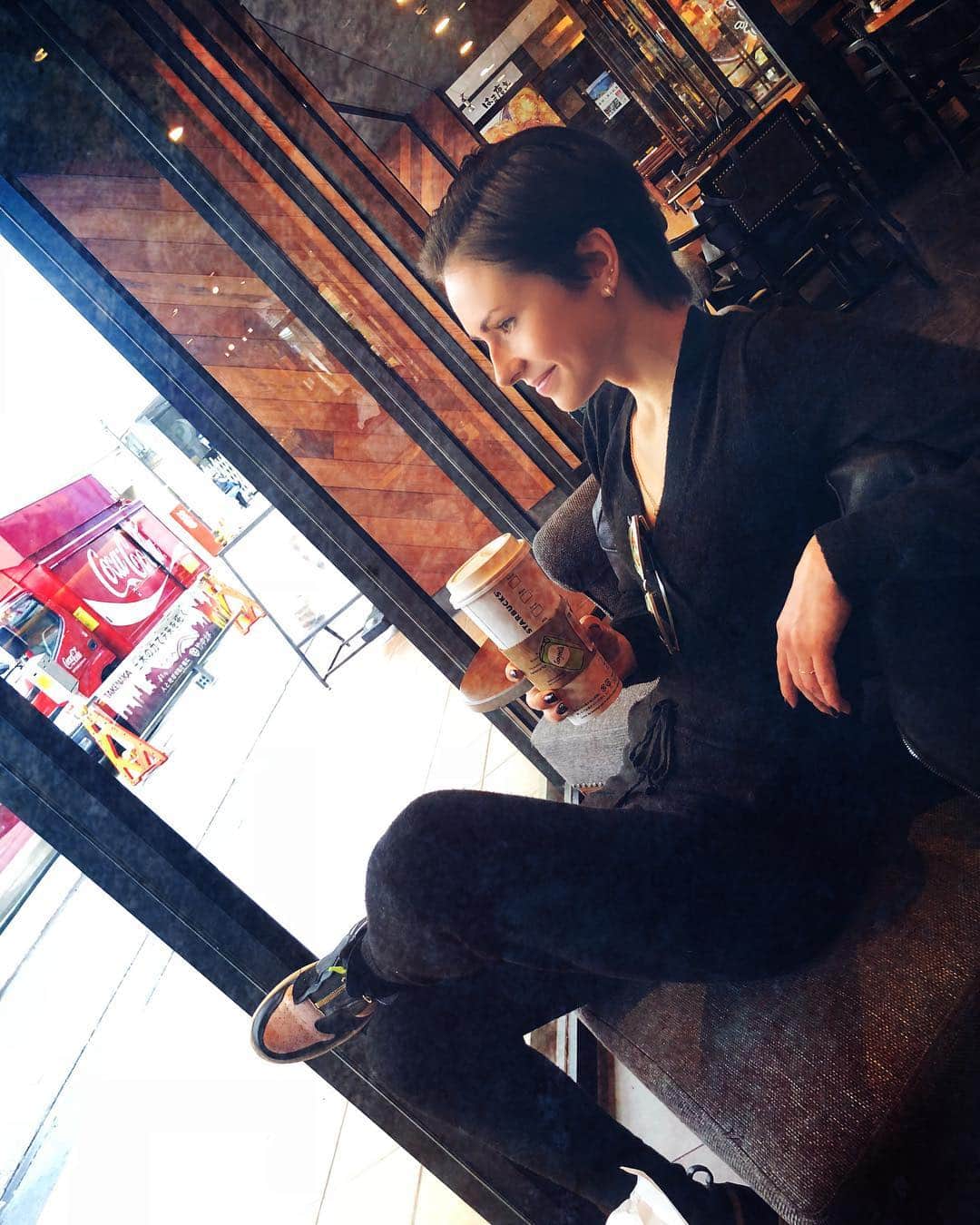 ナタリア・ザビアコさんのインスタグラム写真 - (ナタリア・ザビアコInstagram)「Good morning 😎☕️ #goodmorning #coffee #starbucks #japan #fukuoka #доброеутро #кофе #старбакс #япония #фукуока」4月9日 13時41分 - natalia_zabiiako