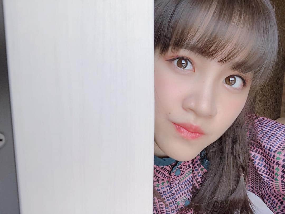 下口ひななのインスタグラム：「初めての自撮り投稿﻿ ﻿ SNOWのLoveletter使ってる💌﻿ ﻿ 直しても直しても勝手に小顔機能発動されるんだけどSNOW側から顔を小さくしなって促されてるのかな🤟﻿ ﻿ ダイエットするわ🙋‍♀️﻿ (実は年始からしてるんだ)﻿ ﻿ #自撮り #自撮り女子 #snow  #ダイエット女子  #運動は大事だよ #顔痩せしたい  #綺麗になりたい#だって女の子だもの」