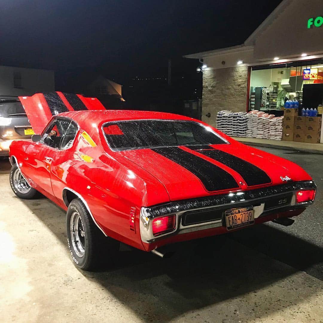 ファンクマスター・フレックスのインスタグラム：「I was in them streets earlier! My #70chevelle #ss502sss  Paint: Lou/Valanca !!!!」