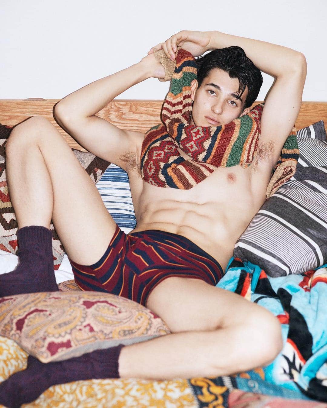 のインスタグラム：「KAMIL🔥🔥 Photography @ccc.co  Hair/Makeup @km_yt  Styling @shun_watanabe  Model @kamil_natsuaki  All underwear by @uniqlo  with my vintage archives」