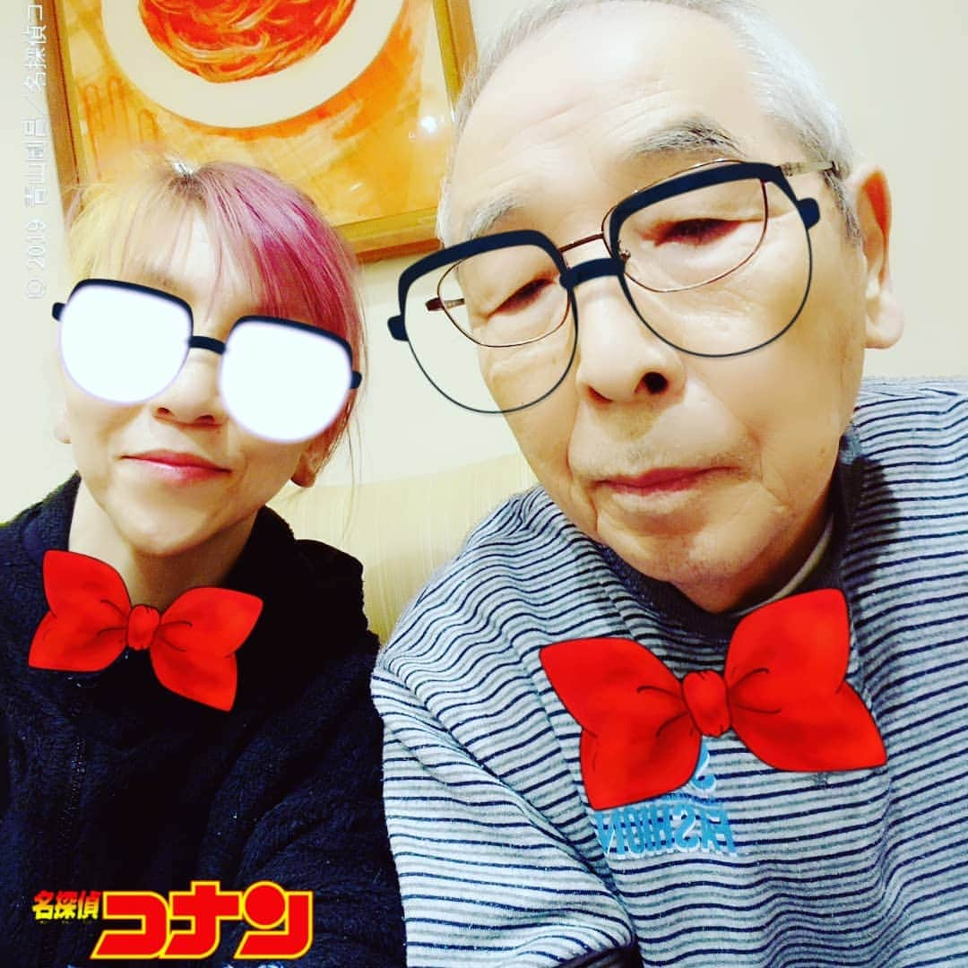 KAORUさんのインスタグラム写真 - (KAORUInstagram)「いつもの喫茶店でコナンくんごっこ。 お父さん、ご機嫌ななめっす┐('～`;)┌ #お父さん #ご機嫌ななめ #喫茶店 #コナン #ママちゃんは自由時間  #介護生活」4月9日 14時30分 - yukisaku_88