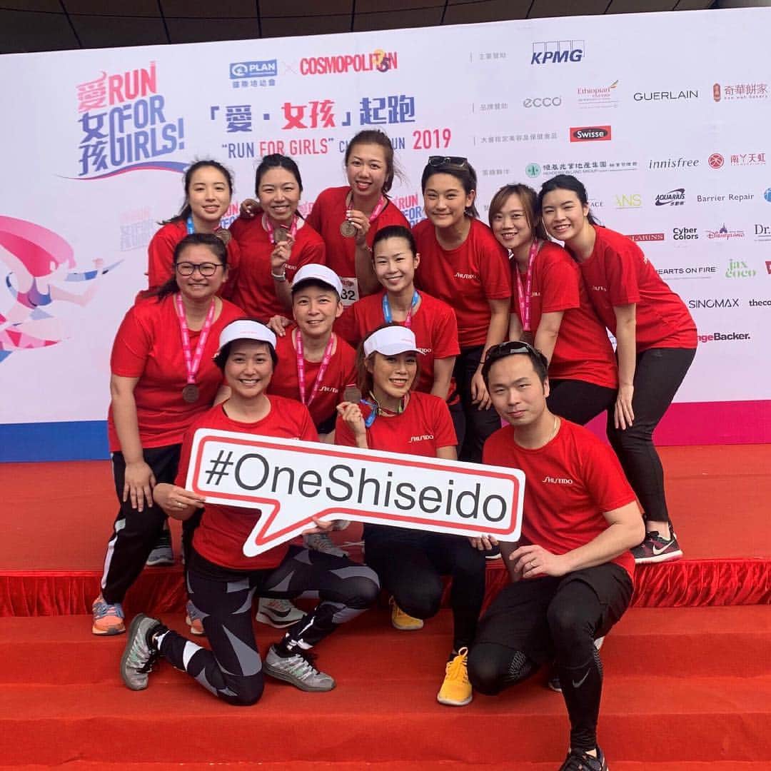 資生堂 Shiseido Group Shiseido Group Official Instagramさんのインスタグラム写真 - (資生堂 Shiseido Group Shiseido Group Official InstagramInstagram)「On March 17, the Shiseido Hong Kong Running Team participated in Run For Girls 2019, an all-female charity run to raise funds to help women and girls in developing countries to protect them against inequality, discrimination and violence. Shiseido suncare brand ANESSA also supported the event as part of our resolute corporate commitment to advocating gender equality.  @anessahk #ANESSAhk #BeActive #BeBeautiful #ShiseidoHK #Shiseido #OneShiseido #HongKong #RunForGirls #shiseidoforsociety #愛女孩起跑 #同為女孩加油 #資生堂 #アネッサ #香港 #资生堂」4月9日 16時17分 - shiseido_corp
