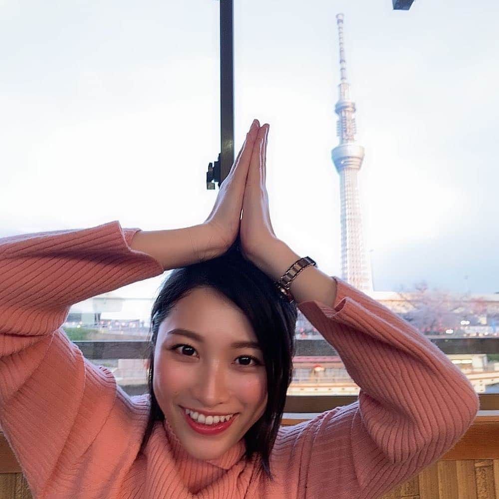 春原未来さんのインスタグラム写真 - (春原未来Instagram)「#屋形船 から見る #スカイツリー #skytree #オフ会 #お花見 . 若干 #クルンテープ #月組 意識しました← #コップンカー #ขอบคุณ #春原未来 #ความงามผู้หญิง . 2枚目は,先日食べに行って美味しかった #フレンチ #アビス #abysse #魚貝 #魚介フレンチ  だし,味付けが好みでした♡ #ペアリング #pairing #ワイン #wine も #秀逸 ☺︎︎33歳の, 目黒浩太郎シェフ @kotaromeguro そして同世代スタッフの作り出すすべてに楽しめました！これからも追いかけます！ . A #frenchrestaurant located in #tokyo #ebisu. “Abysse” Course dishes consisting of only fish and shellfish.  Everything was delicious.  Wine pairing is also the best.  Chef Kotaro Meguro is still 33 years old.  It is a wonderful chef looking forward to this future.  #tokyogourmet #ilovewine」4月9日 16時36分 - sunohara_miki