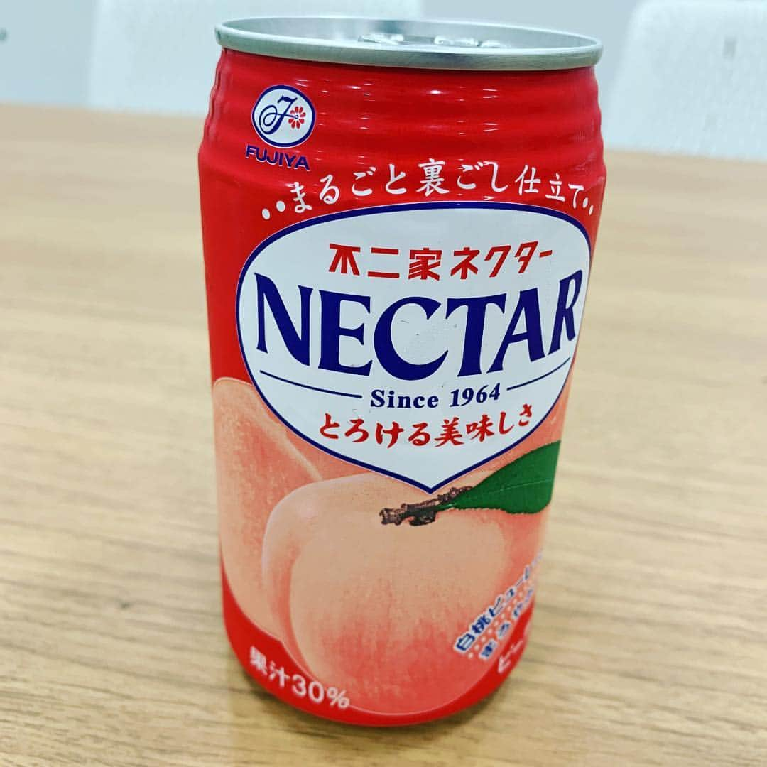 川畑要さんのインスタグラム写真 - (川畑要Instagram)「何十年ぶりだろか（笑） NECTAR美味し‼️‼️ 💪(￣^￣)ゞ要 #川畑要  #chemistry  #かなめ屋  #singer #nectar #fujiya #美味すぎ」4月9日 16時38分 - kawabata1979