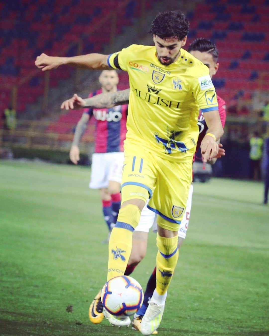 ACキエーヴォ・ヴェローナさんのインスタグラム写真 - (ACキエーヴォ・ヴェローナInstagram)「☀️⚽️ RISE TOGETHER 💛💙 #chievoverona #chievo #seriea #football #risetogether #believe #youth #together #young #settoregiovanile #nevergiveup」4月9日 17時15分 - acchievoverona