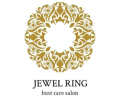 MICさんのインスタグラム写真 - (MICInstagram)「. バストアップサロンのJewelRing（ジュエルリング）広尾LUXE店 @jewel_ring2017 に行ってきました❤️ʕʘ̅͜ʘ̅ʔ . . 肌のケアと同じくらい気合い入れてるバストケア👙 どんなことするの？ってよく質問いただくんですが ▷▷施術内容はこんな感じの流れ☝️▷▷ . 肩・背中・腰の歪みの調整⠀ ↓⠀ デコルテマッサージ⠀ ↓⠀ 大胸筋マッサージ⠀ ↓⠀ 背中・腰のハリの解消⠀ ↓⠀ 肩甲骨周りのハリの解消⠀ ↓⠀ 肩甲骨の可動域の拡大⠀ ↓⠀ くびれ形成・腸セラピー⠀ ↓⠀ 胸骨・肋骨の調整⠀ ↓⠀ 乳腺マッサージ⠀ . バストマッサージって胸のマッサージだけしそうなイメージなんですが 全体的に体の歪みを治しつつリンパを流して胸に持って行ってくれるみたいな感じなんです🙆‍♀️❤️ . 肩こりや全身の疲れをなおしつつ、胸もおっきくなるって最強だよね( ˙ ꒳ ˙三 ˙ ꒳ ˙ )笑 . .  #美乳  #バストアップ #バストアップしたい #マシュマロバスト  #美ボディ  #マシュマロボディ #バストケア #美バスト #バスト #谷間 #ボディケア  #いいね #いいね返し #マッサージ  #育乳  #內衣  #自拍  #팔로우미 #팔로우 #소통 #셀카 #셀피」4月9日 17時26分 - micmofmof