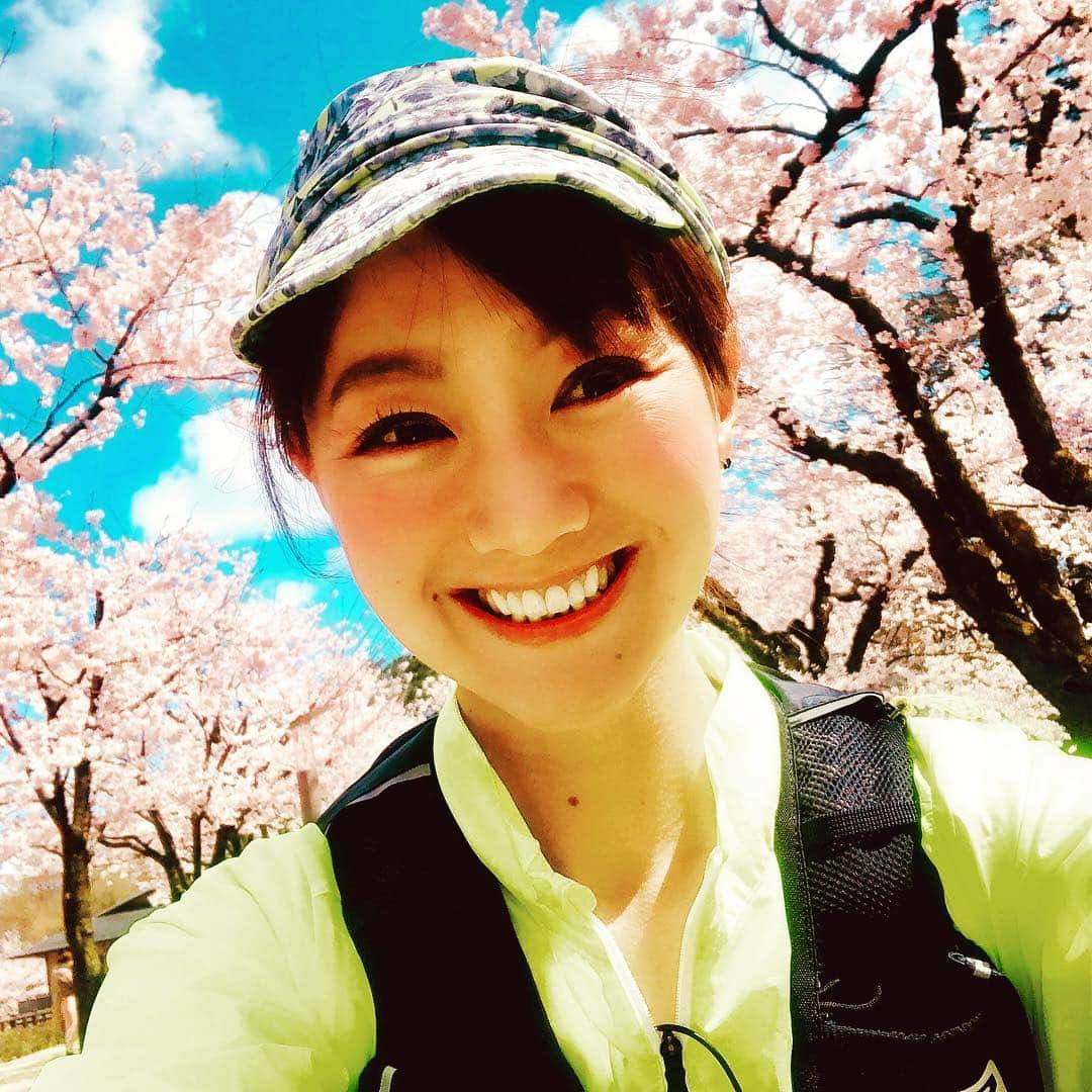 福島和可菜さんのインスタグラム写真 - (福島和可菜Instagram)「#金沢 #は #桜 #満開 #本当に #キレイ #キレイを連呼したい #sakura #ある番組の #撮影中 #放送は #情報解禁になり次第 #お知らせします #TV #桜と私 #ロケ #また春が来た」4月9日 17時29分 - fukushimawakana