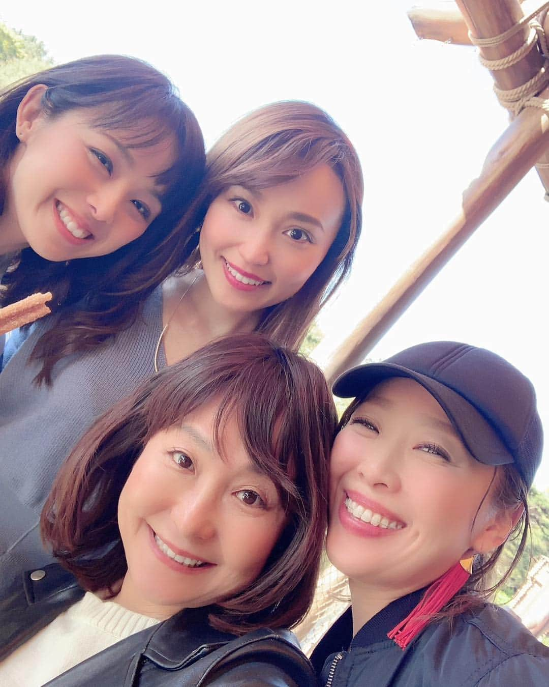 中川祐子さんのインスタグラム写真 - (中川祐子Instagram)「今日は外ロケのお仕事♪ 素敵な場所で素敵な皆さんとご一緒させて頂きました✨ 天気も良くて最高☀️楽しかった〜😆 皆さまありがとうございました💕 ＃外ロケ #撮影 #来たかった場所 #素敵な出会い #新たな発見 #楽しい時間 #詳細はまた後ほど」4月9日 17時30分 - nakagawa.yuko